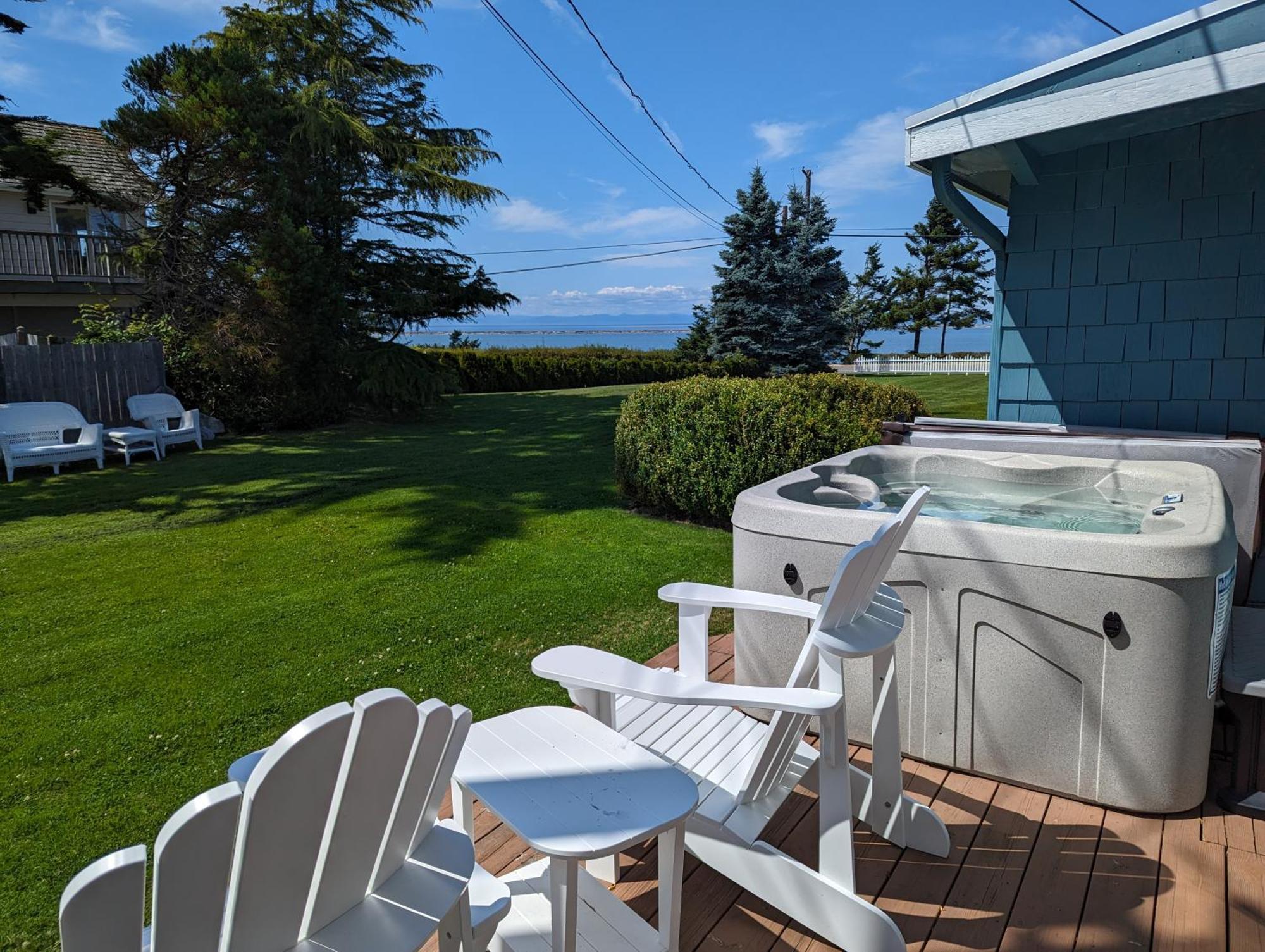 סקווים Juan De Fuca Waterfront Hotel & Cottages מראה חיצוני תמונה
